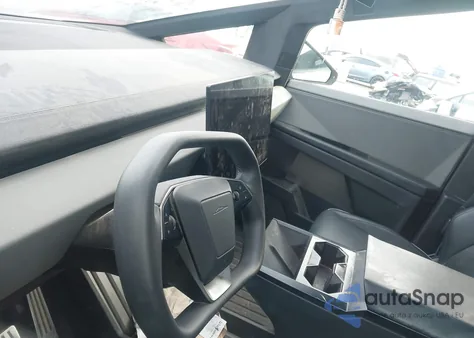 2024 Tesla Cybertruck Cyberbeast из США, поврежденный, VIN 7G2CEHEE1RA038637